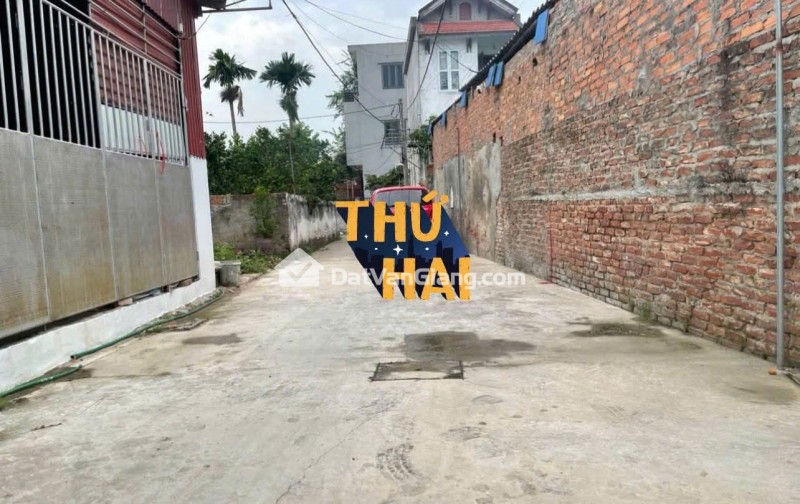 Đất nền Văn Giang 62,8m² Tân Tiến, MT 4,5m, gần chợ trường học, giá 3x triệu/m²